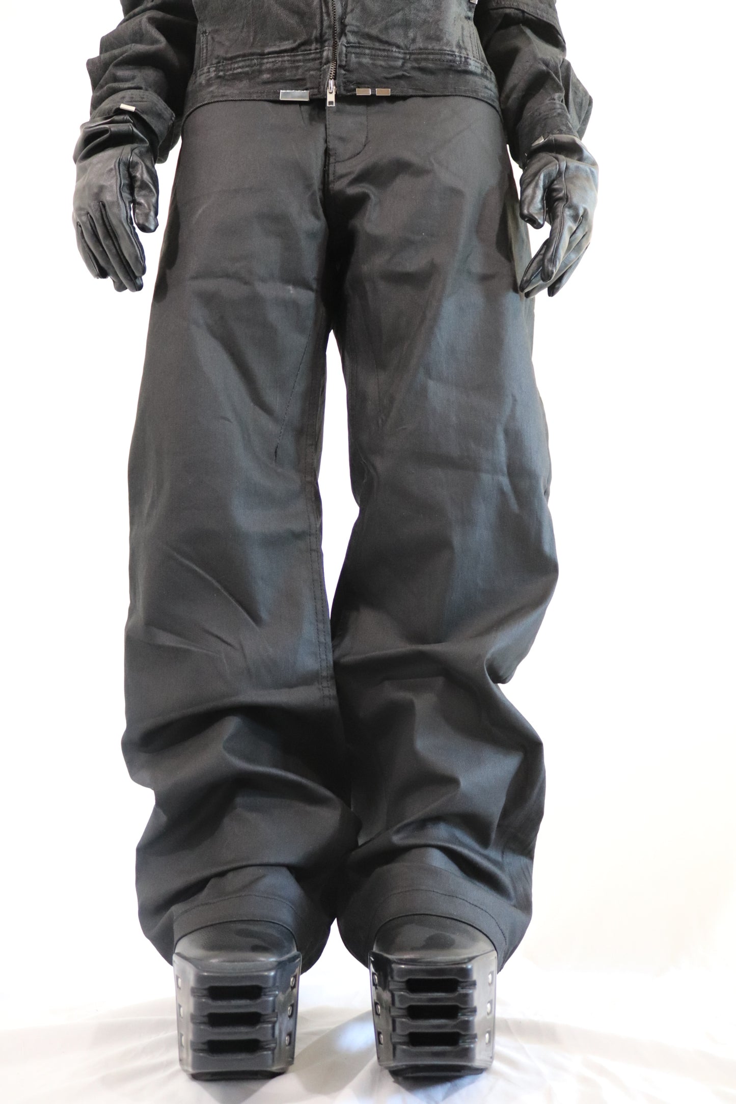 ‘MIDNIGHT’ jeans