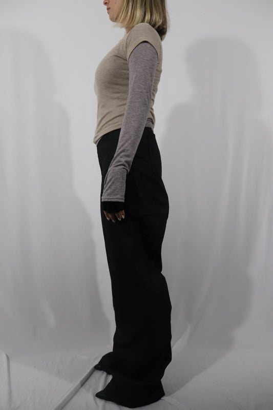 ‘DOUBLE’ layered long sleeves