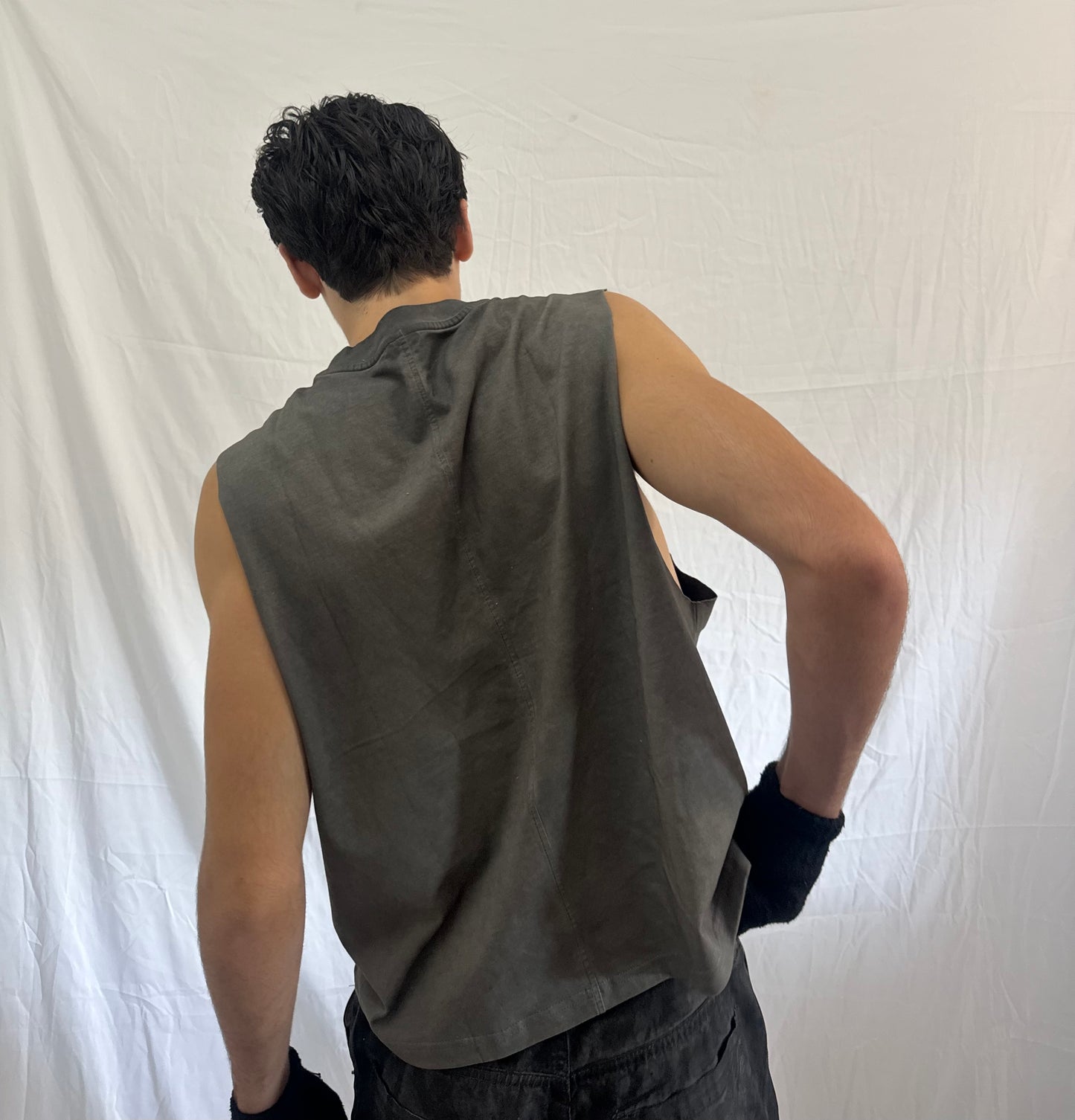 ‘Light’ patches tank top