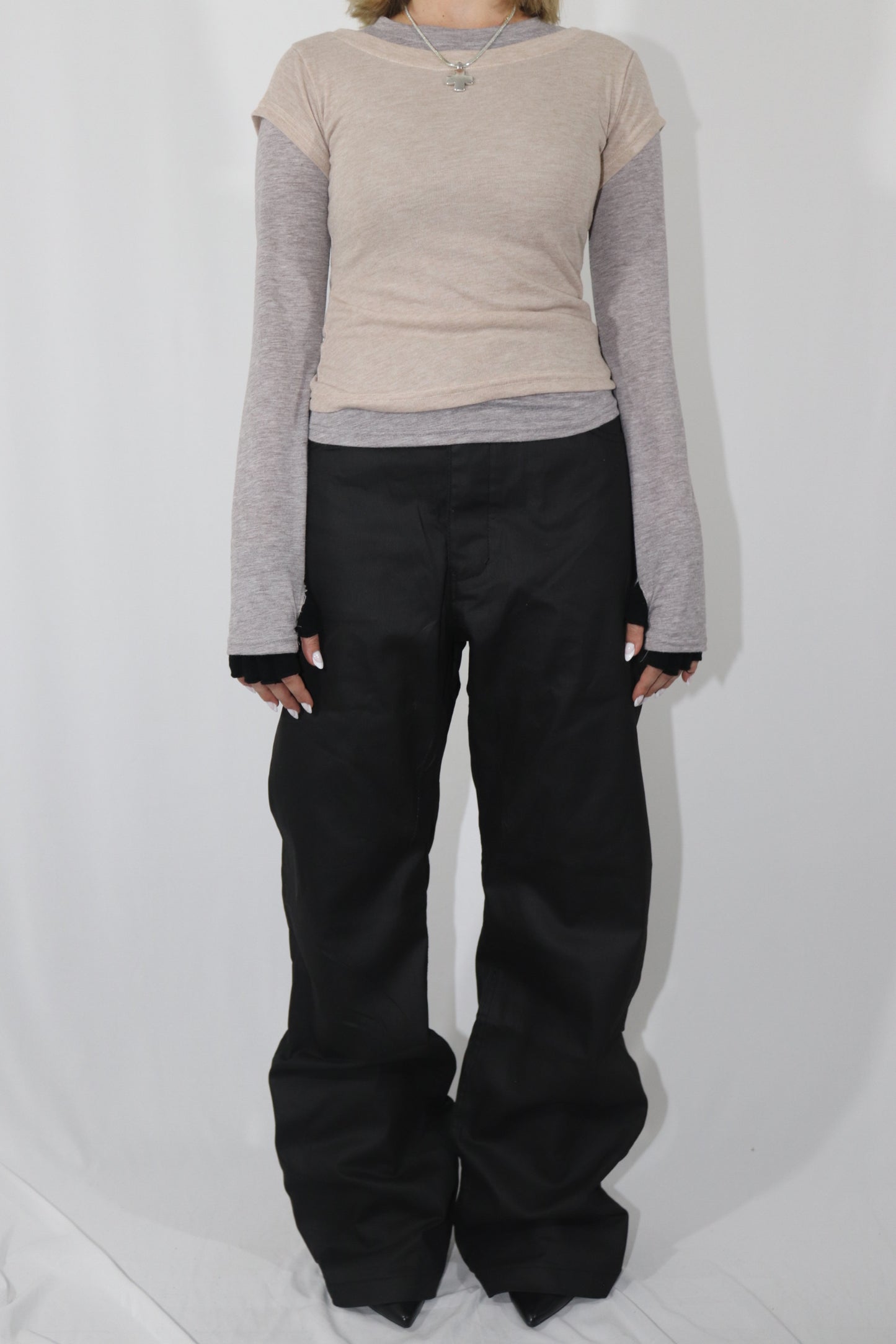 ‘DOUBLE’ layered long sleeves